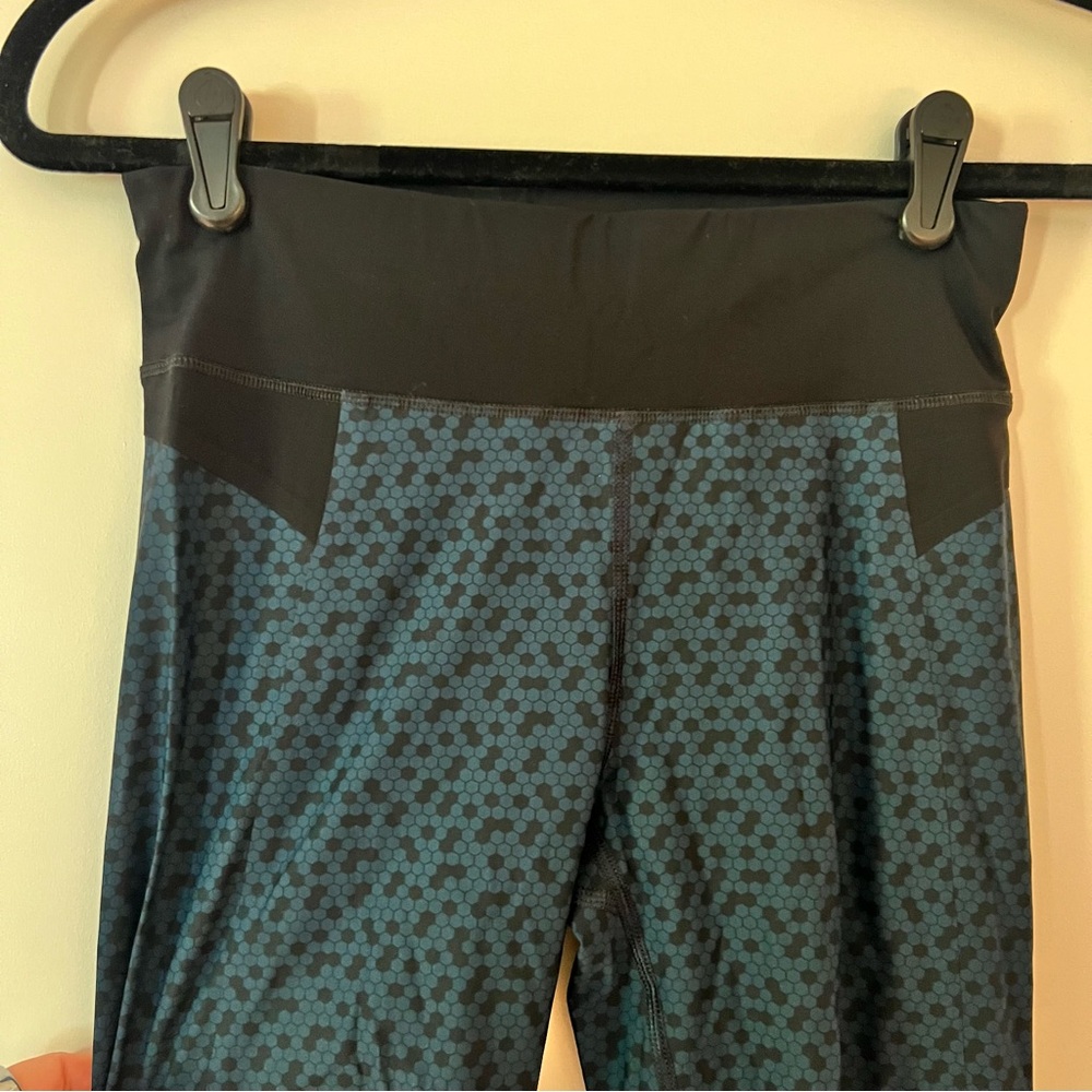 NWT SWEATY BETTY Blue Geometric Active Leggings